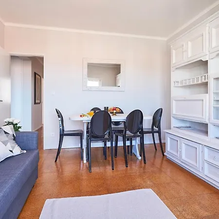 Apartment Center Sea View I