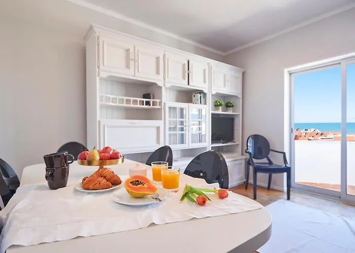 Center Sea View I * Ericeira